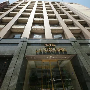 Hotel Landmark ***